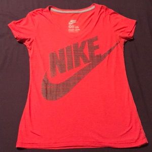 Nike tee